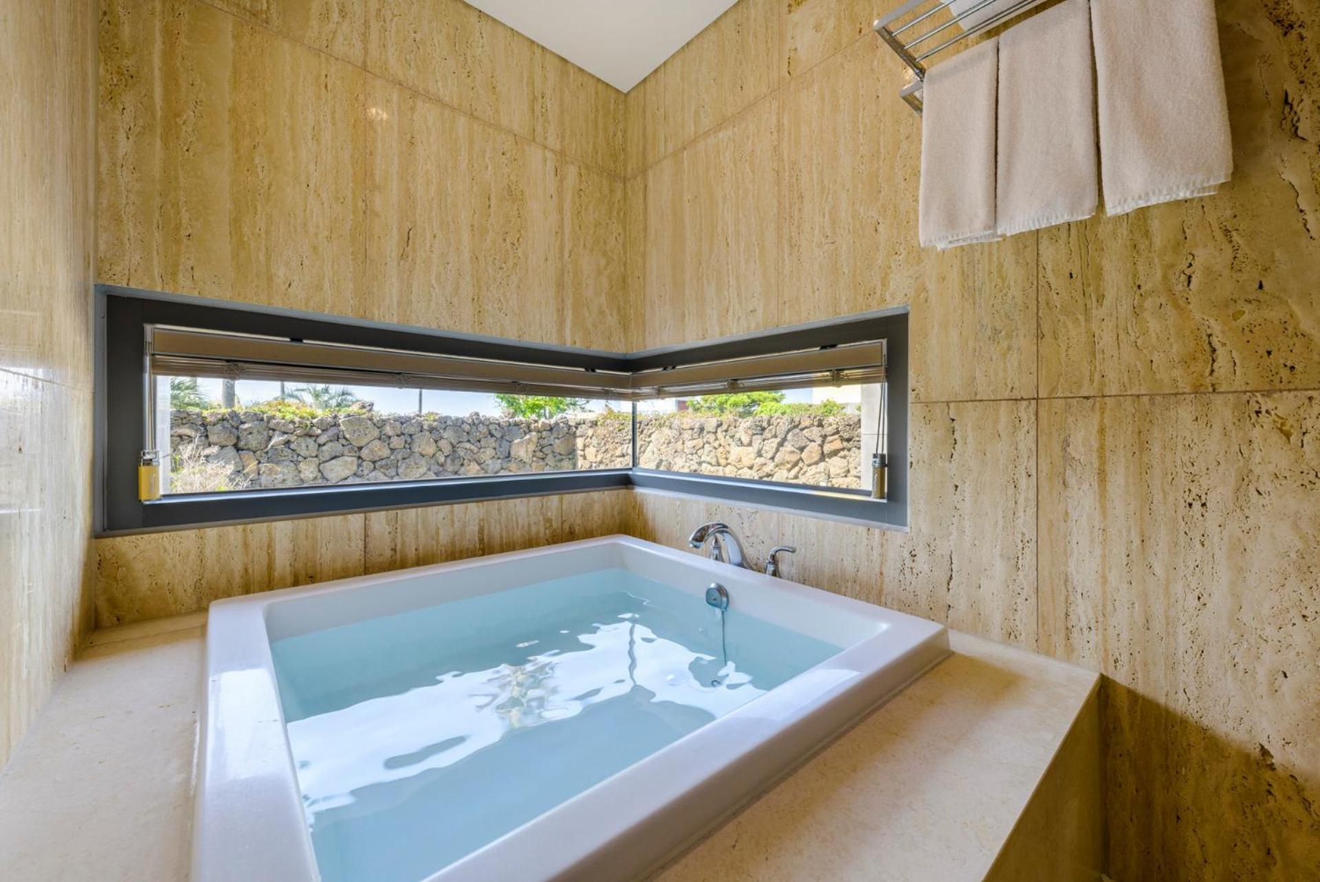 Stanford Hotel & Resort Jeju Dış mekan fotoğraf